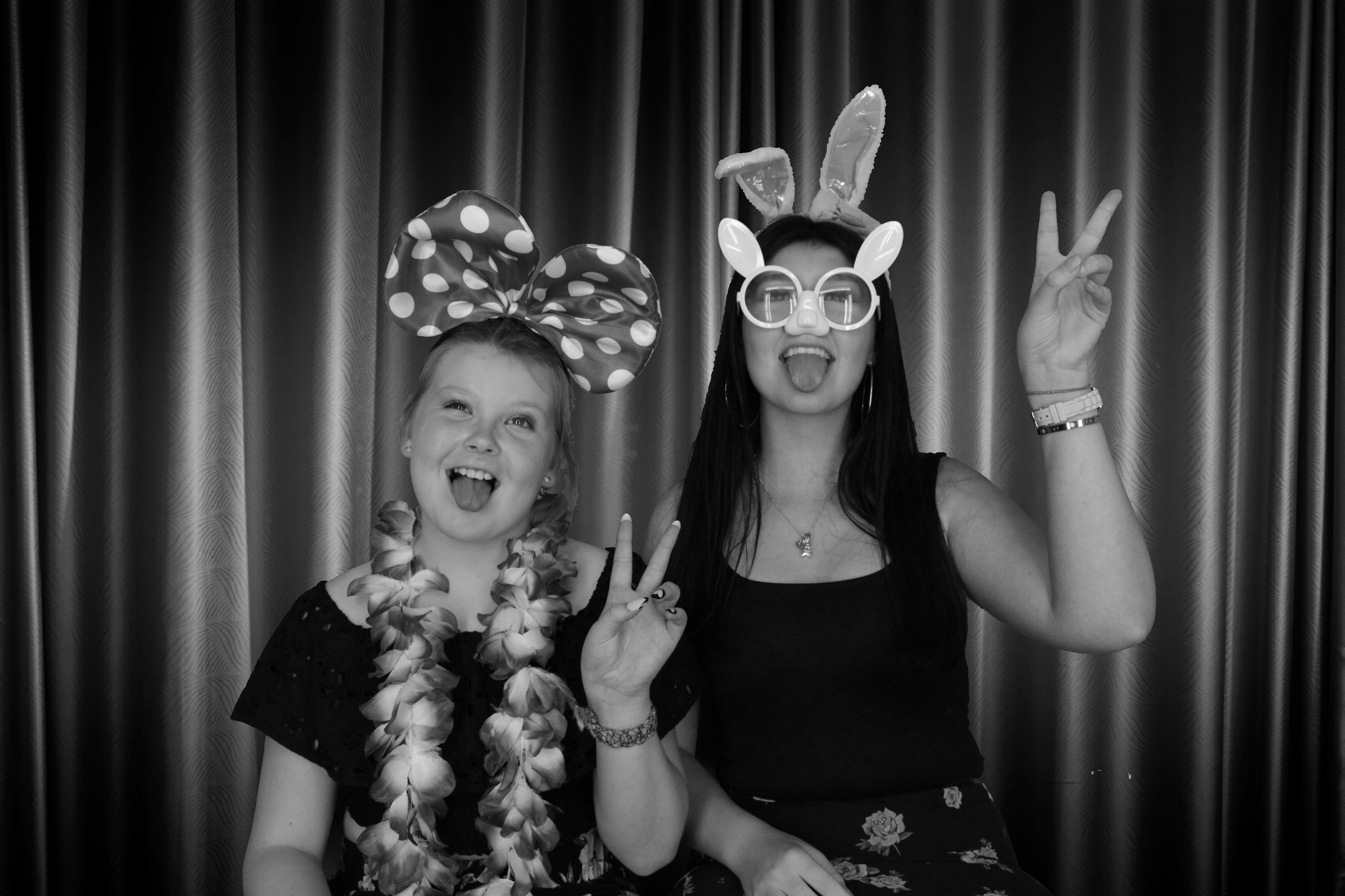 Rachel and Michael's Wedding | View more photos from the event at gallery.myphotoboothexperience.co.uk/u/MyPhotoBoothExperienceLtd/Rachel-and-Michaels-Wedding